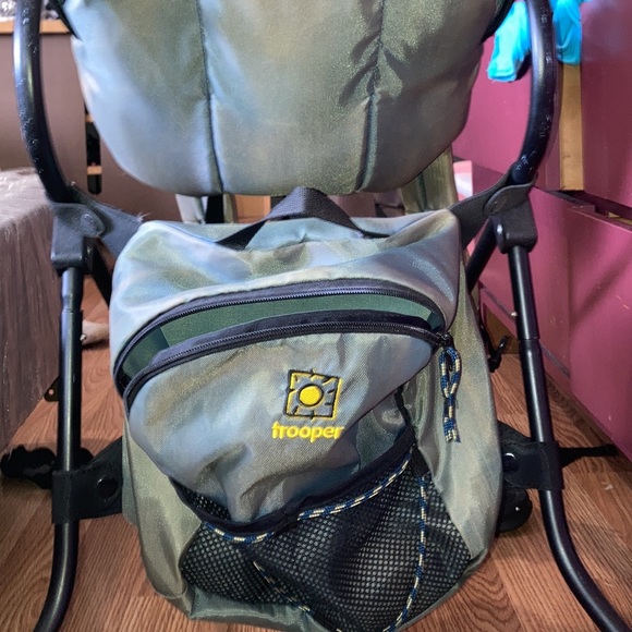 Evenflo Baby/Toddler Hiking Backpack - Picture 4 of 4